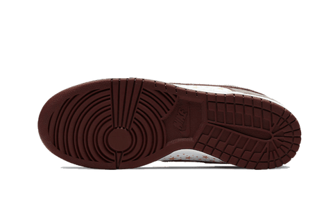 Nike SB Dunk Low Supreme Barkroot Brown