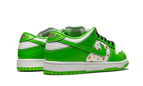 Nike SB Dunk Low Supreme Stars Mean Green